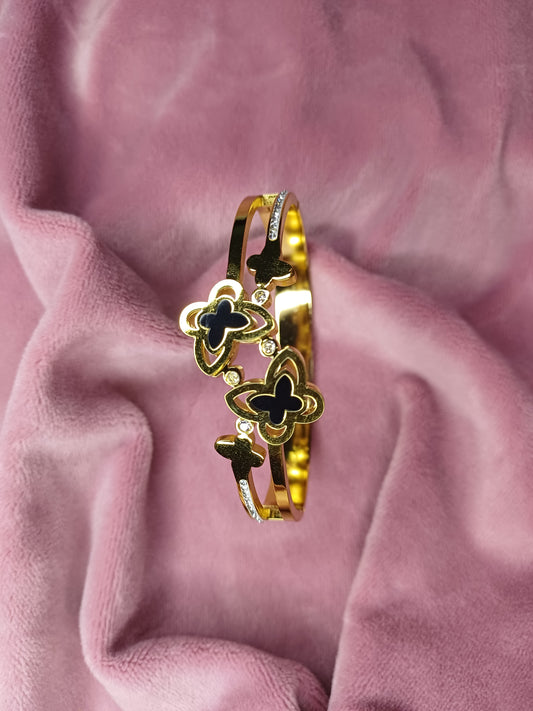 Golden Flutter Charm +Noir amour both ₹499